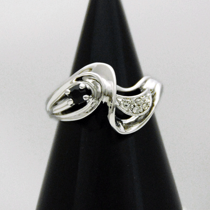 Rings - R8606