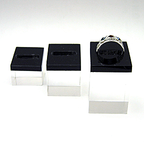 Displays - D9050
