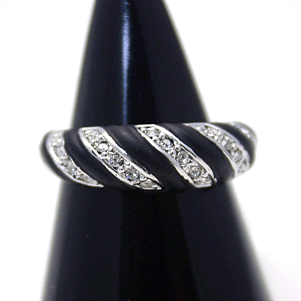 Rings - R8803